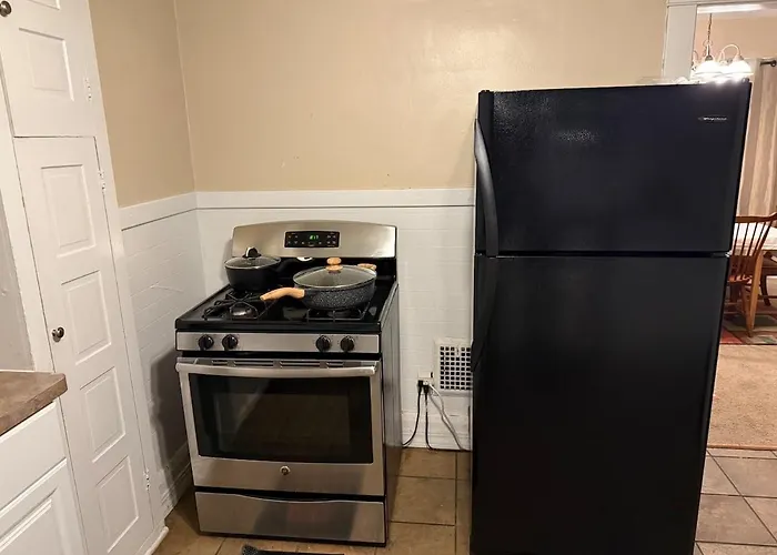 Gorgeous 3 Bedroom Lower Unit Home