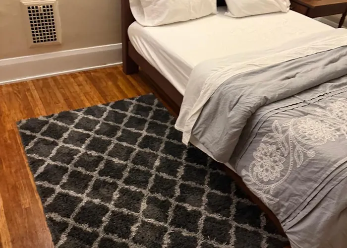 Gorgeous 3 Bedroom Lower Unit Home